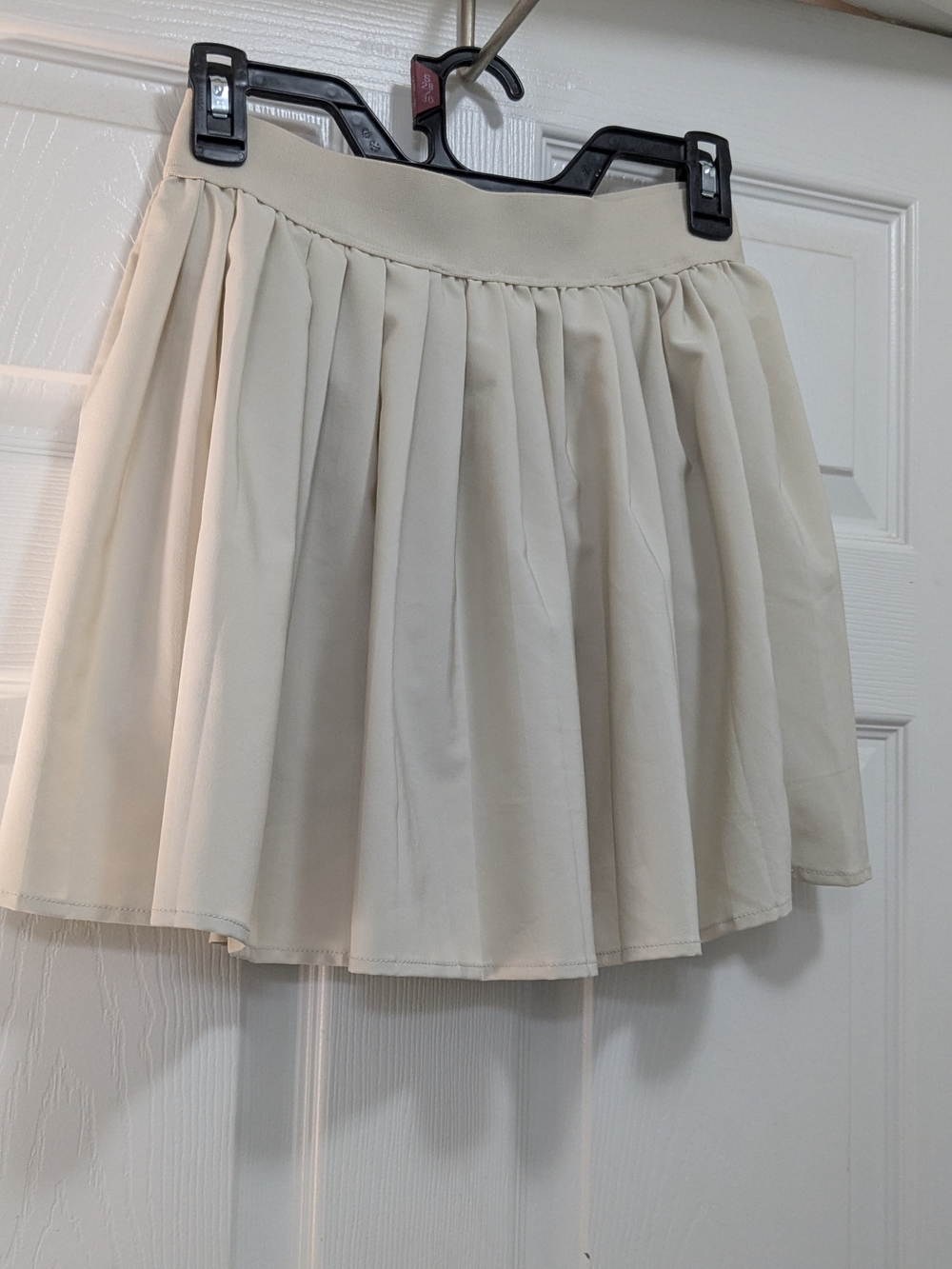 Cream Pleated Women’s Skirt
